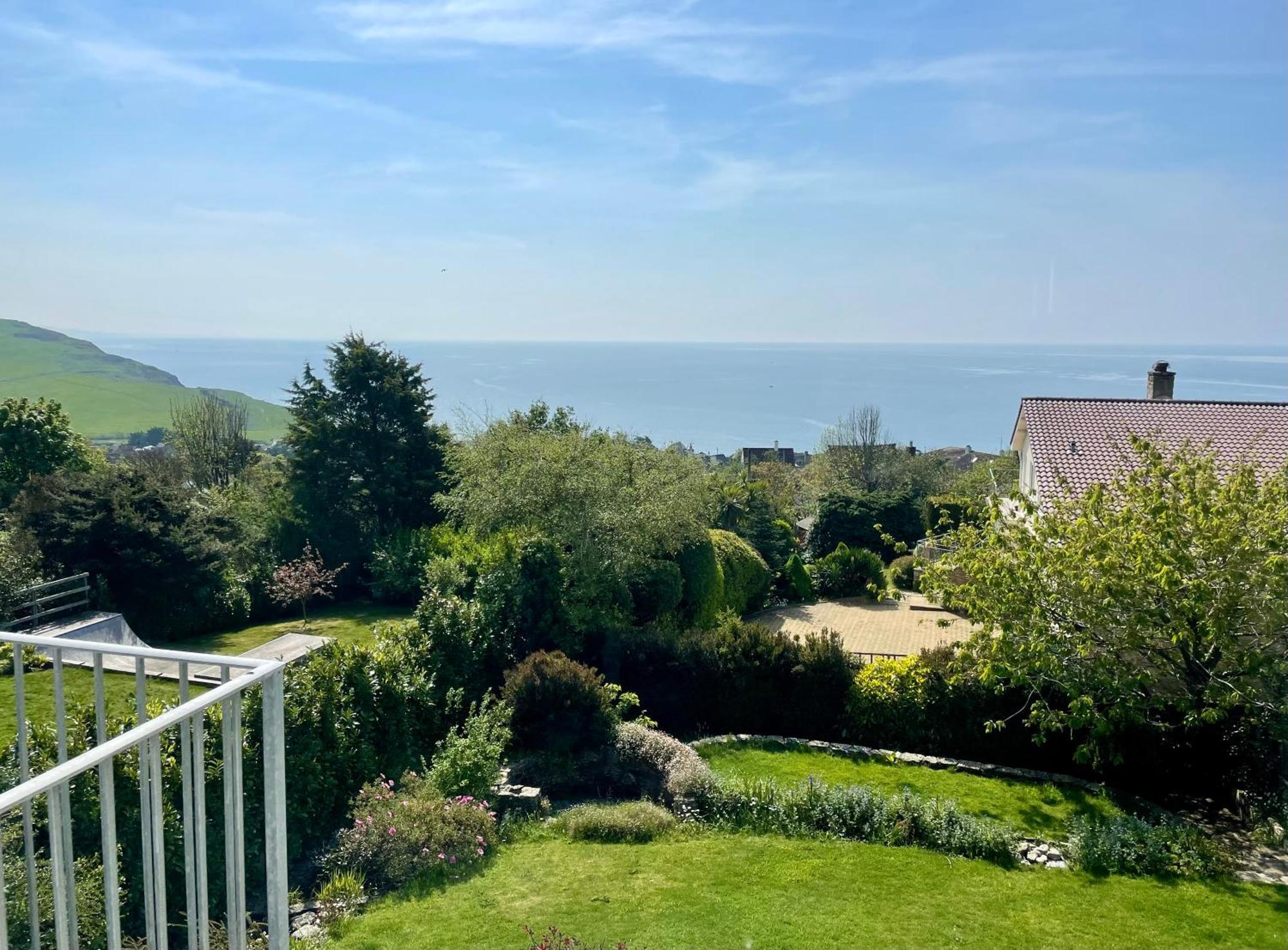 Stunning Charmouth Property With Bay Views! Exterior foto